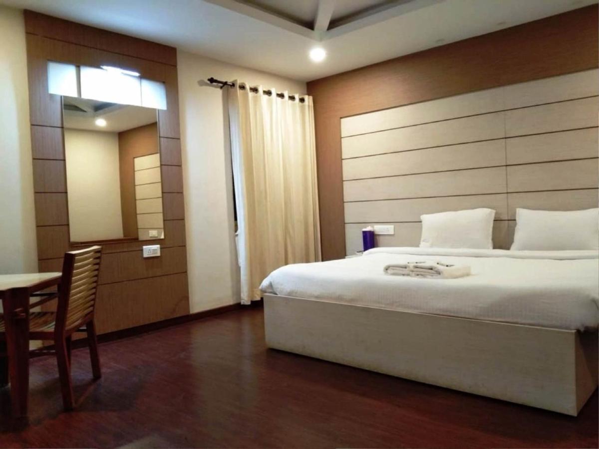 Dew Drop Inn Udagamandalam Exterior foto