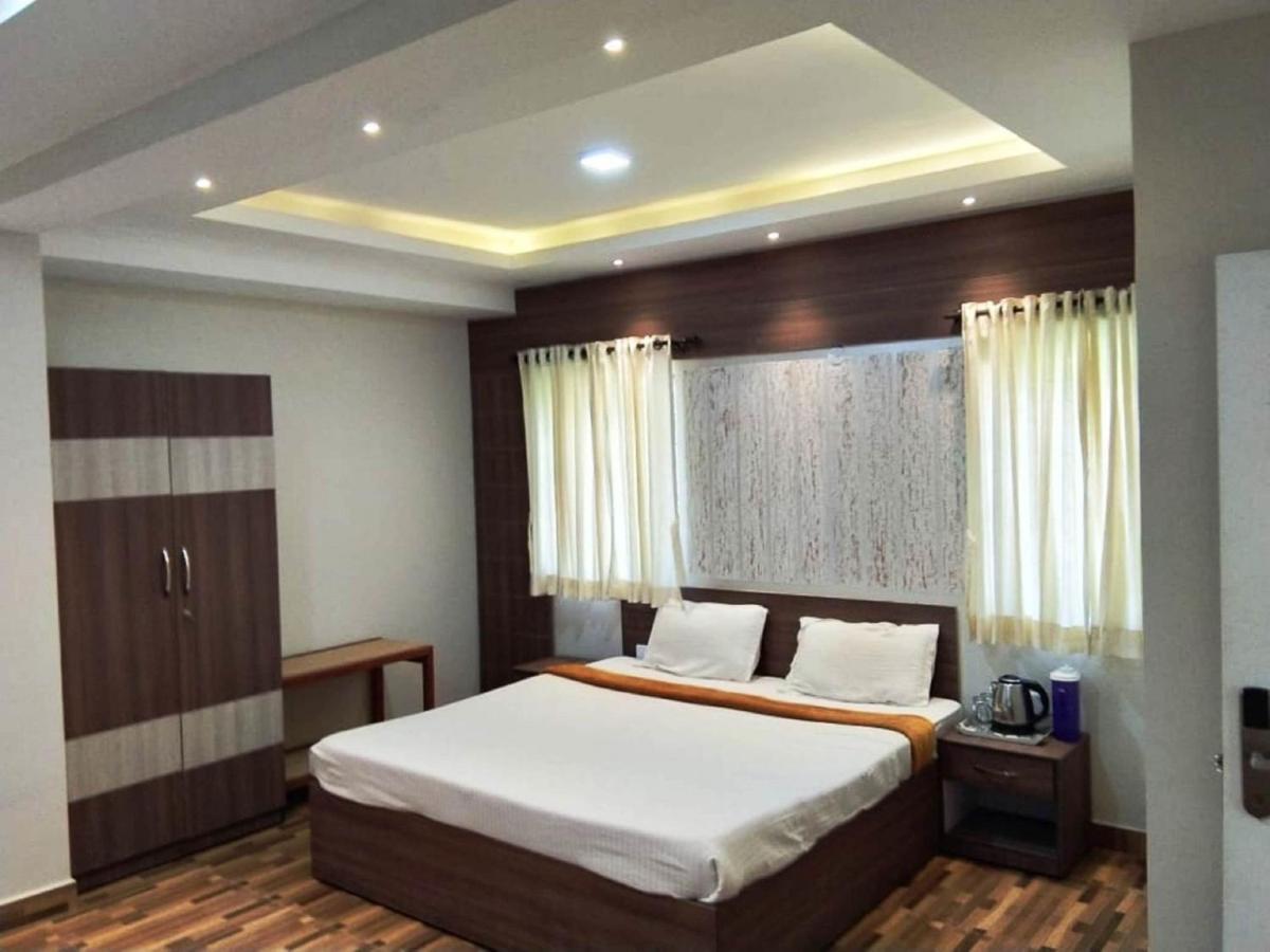 Dew Drop Inn Udagamandalam Exterior foto
